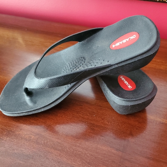 Okabashi Wedge sandal.. M/L NWOT - Picture 2 of 3